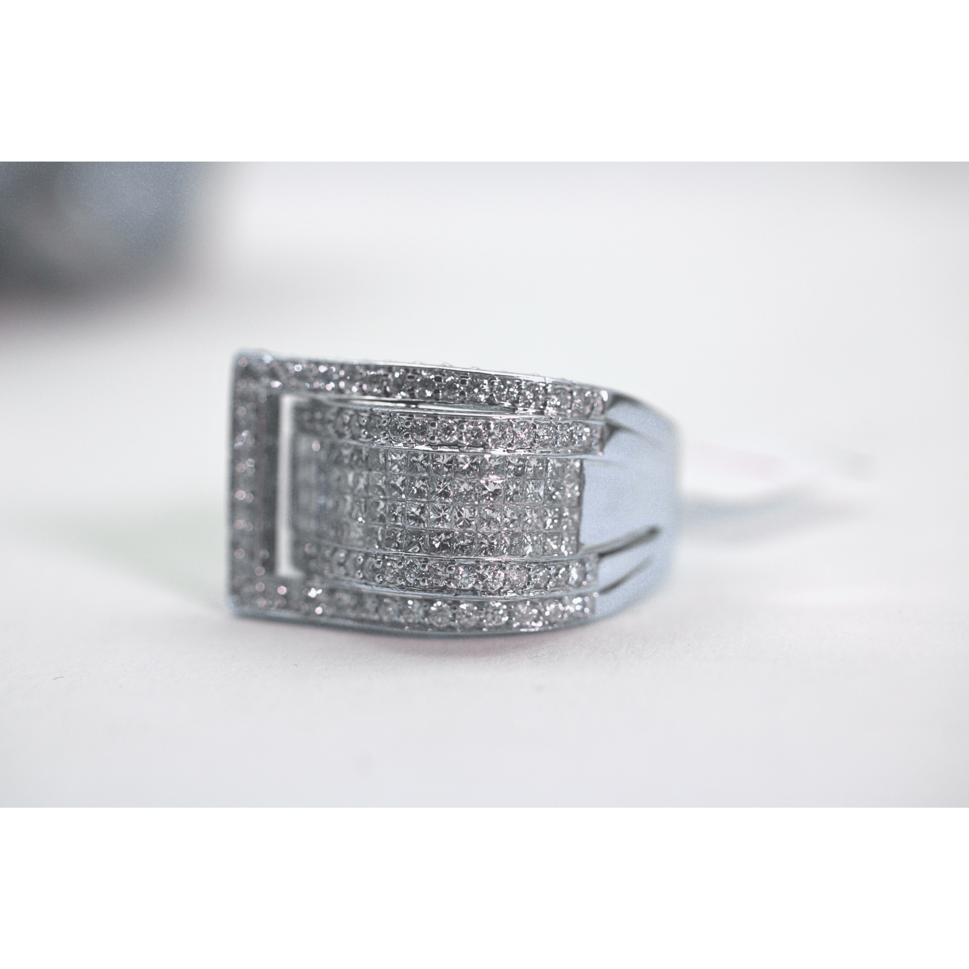 10K White Gold Gents Ring