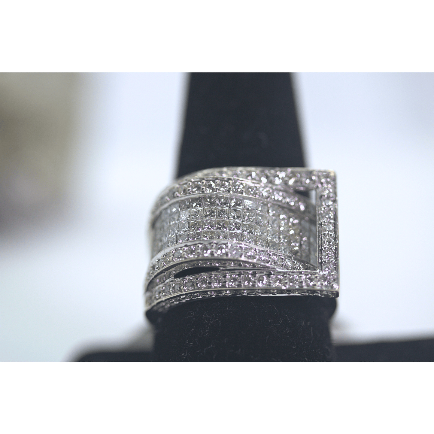 10K White Gold Gents Ring Low Angle Display View