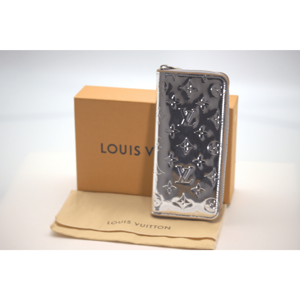 Louis Vuitton Monogram Silver Mirror Zip Purse Extra 1