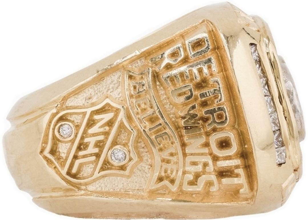 1998 Detroit Red Wings Stanley Cup Ring Gold & Silver Pawn Shop