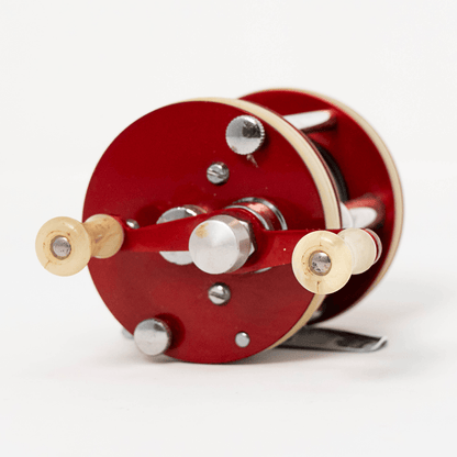 Vintage Garcia Ambassadeur 2600 Baitcasting Fishing Reel
Gold & Silver Pawn Shop