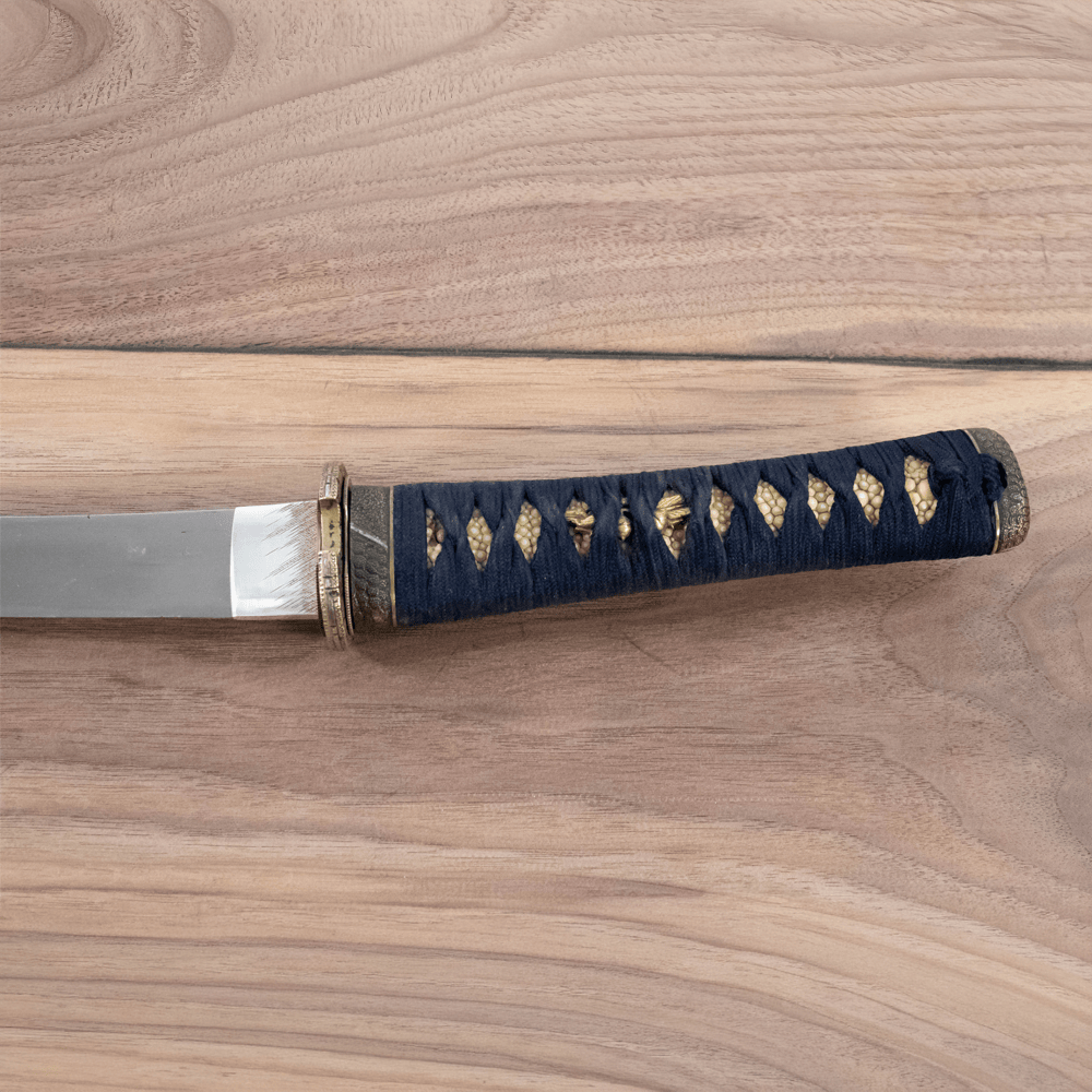 1600s Wakizashi Unsigned Sword
Gold & Silver Pawn Shop