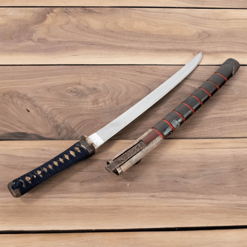 1600s Wakizashi Unsigned Sword
Gold & Silver Pawn Shop