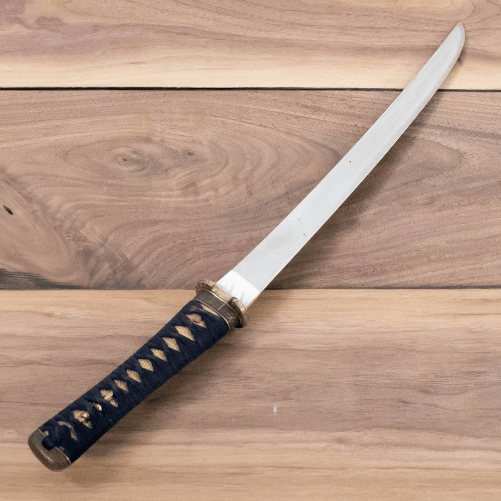 1600s Wakizashi Unsigned Sword
Gold & Silver Pawn Shop