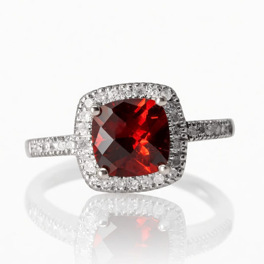 Two Tone 10K Garnet Ring 1.4CT