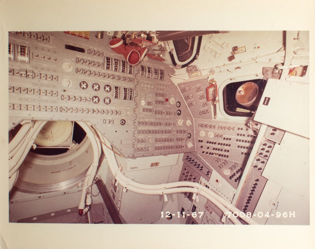 Photos & Schematic Diagrams of the Apollo 11 Command Module  6