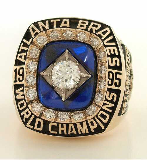 Atlanta Braves receive World Series rings featuring 18.71-karat white gold,  755 diamonds and, yes, pearls - ESPN